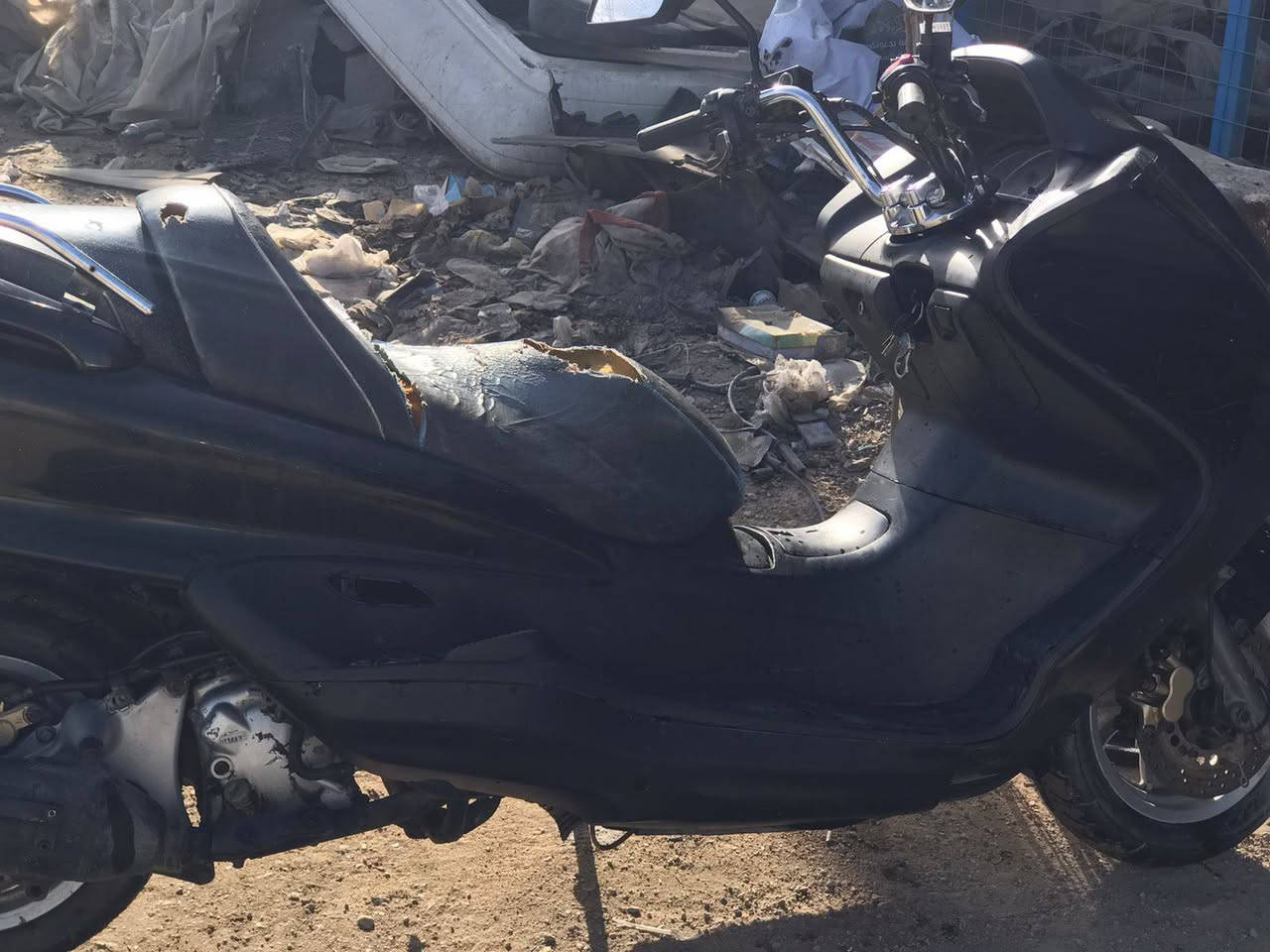 السلام عليكم
(من رخصه الادمن)
دراجه ماجسته لون اسود للبيع دبل رون مديل 19
1_الدراجه تجفيت جديد 2_شلعه ومعدل 
3_ الدراجه نكره وناعمه 
4_دبلات اماميه جديد مال تفصيخ
5_ فيتم ماستر اصلي 
6_ الكهربائيات كلها شغاله 
6_ المكينه 250 سيسي 
المكان كربلاء السعر 500 للاستفسار الاتصال على الرقم ‏‪0778 062 0109‬‏
