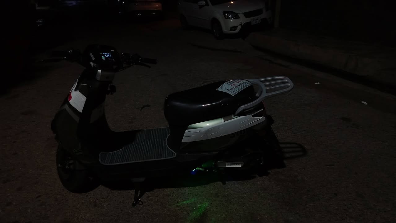 نبدي بل صلات عل حبيب
دراجه ٣١٨حبايب الدراجه فول نضيفه باتريات مال ريان 32نضيفه حيييل اني بس مجبزها بل استيكر مابيها جلخ بل من كدام شويه ماتبين مكاني موصل حي البكر السعر620بي مجال ***********
