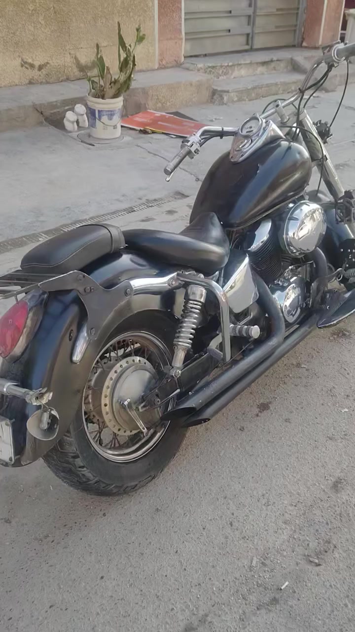 للبيع هوندا شادو 400cc كفاله عامه مرقم بغداد نقوصات بسيطه للأستفسار ***********
