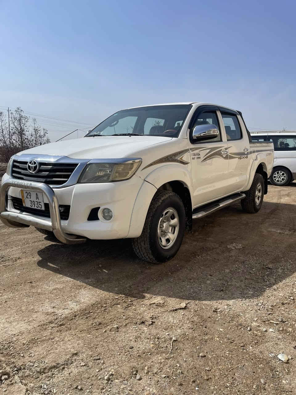 السلام عليكم
للبيع فورويل 2015 سعودي 
السياره متجيه  
جاهزه رقم جديد من تخم تاير 
اوتماتيك السعر 165
العنوان بغداد قرب مجمع بسمايه 
***********
