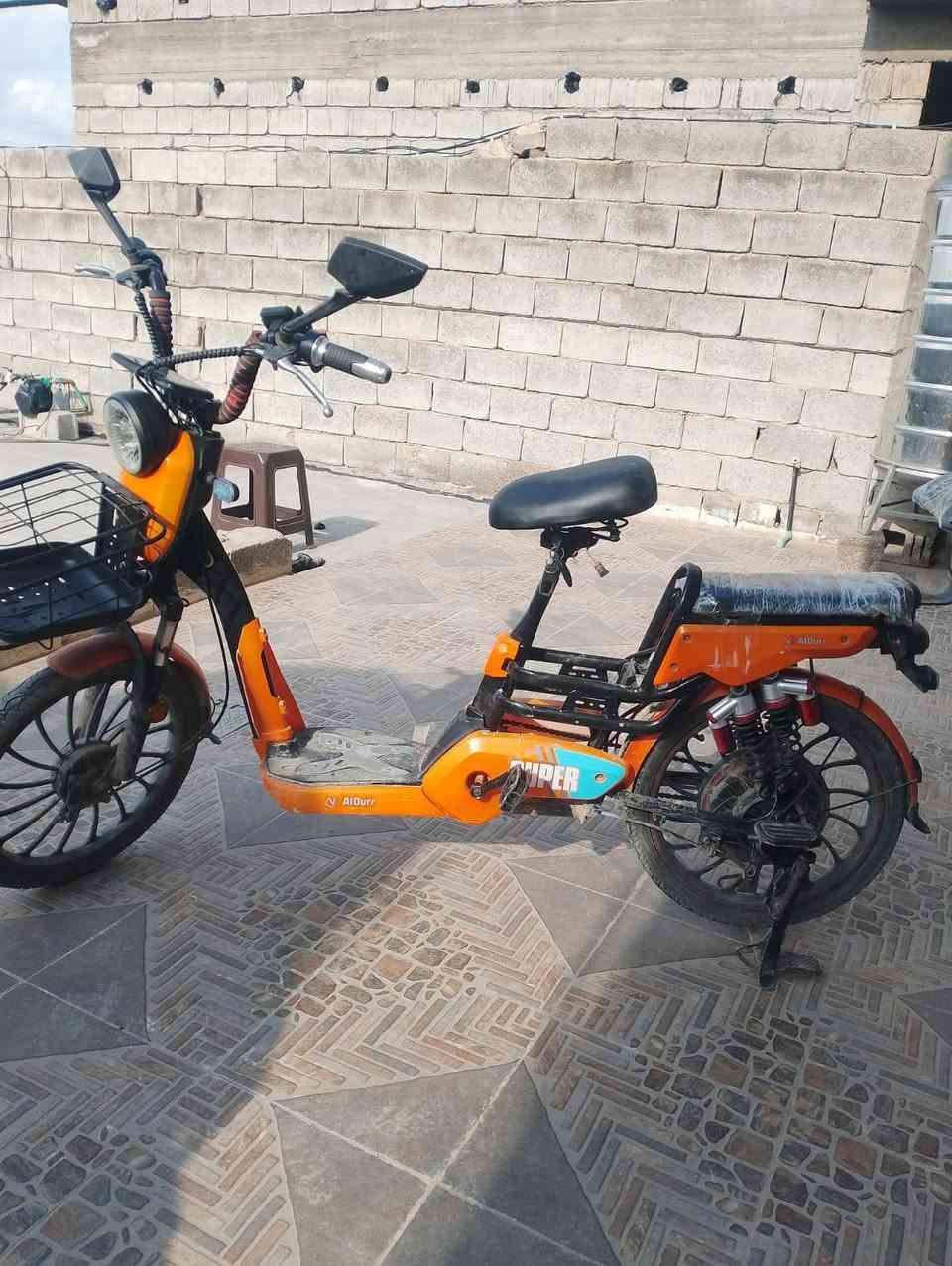 دراجة شحن كاملة مكملة من كلشي اشاير هورن تايرات دراجة ما ماقصهة اي شي اتصل وبيك خير ودللل ***********
