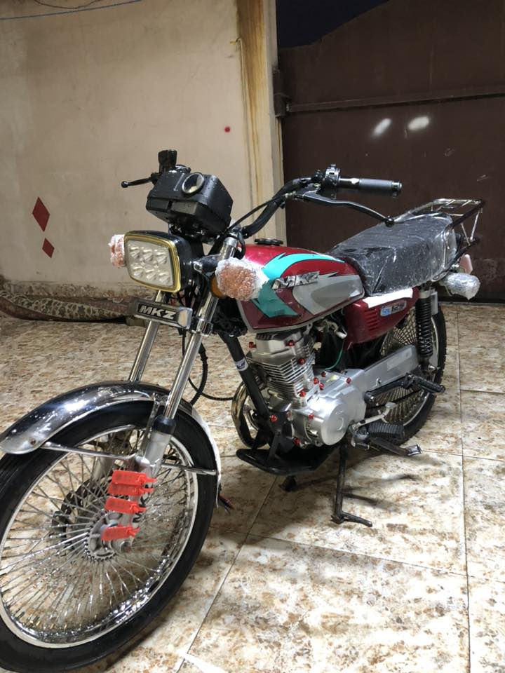 سلام عليكم دراجه للبيع شركه MTRمن طول ل طول كلها مختم MTR موديل 26محرك برغي مامفتوح بيها كلش حلوه جديده كلش كهربيات كلها شغاله بريك امامي دسك دبلات كلها شغال ماشيه قليل سعره مناسب 500وبيها مجال حك جيه رقم موبايل يلي يكسر بي تسمع كلام ماحلو 

‭0787 763 7458‬
