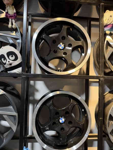 � متوفر ويل أم فايف حجم 15 – 
💲 السعر: 350 ألف
🛠 مكفول عواج وتلصيح
🔁 البيع ومراوس

💬 شعندك خليه… M هامان نراوسك كل ويل وسعره

📱 واتساب: ***********
🚚 يوجد توصيل لجميع المحافظات

📍 الموقع: بغداد – حي العامل – شارع 7 نيسان
