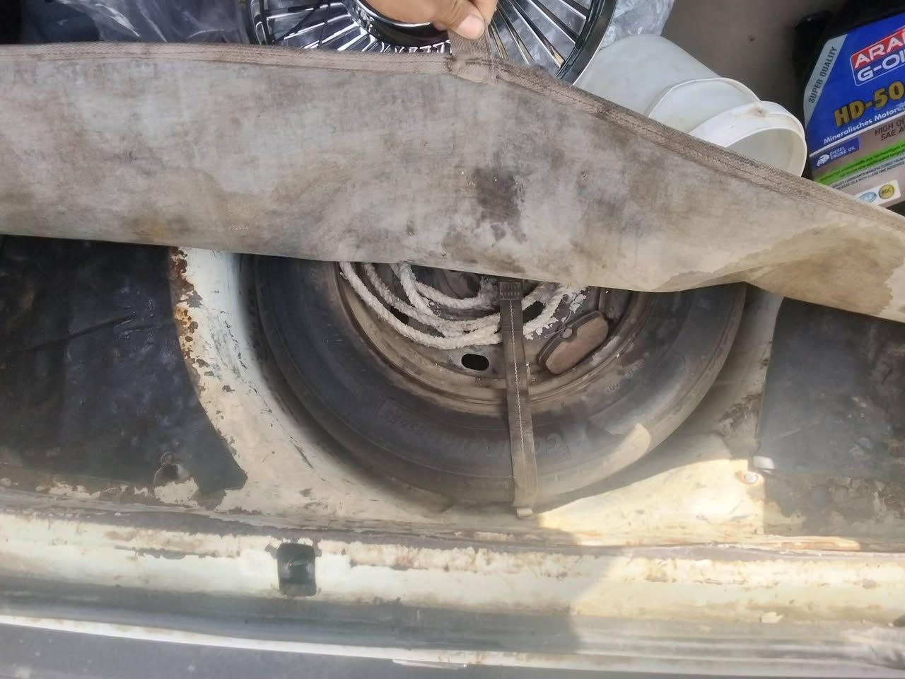 السلام عليكم بيجو لميس 405 ثانويه 28 رقمها نجف تحويل مباشر ما عليها غرامات مكاني دورهل السعر 27 وبيها مجال ***********
