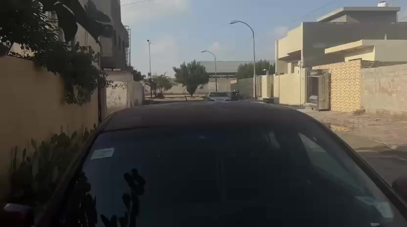 سي 200 موديل 14
محرك 3600 حادثها دعاميه اماميه فقط
صبغ دعاميه وبنيد فقط 
 بيع او مراوس ***********
