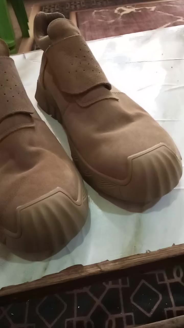 السلام عليكم
حذا للبيع 

قياس45

مميزات 

ضد الصدمات 

ضد الماء 

السعر 35 مع التوصيل داخل الحله 

رقم هاتف 

***********
