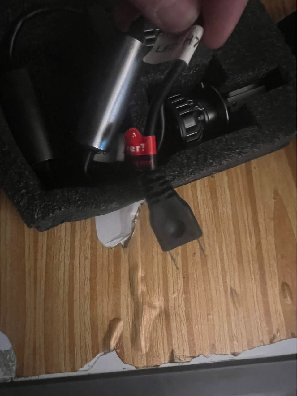 مصباح سيارة امامي من نوع H7 
جديد للمعلومات التواصل على
 رقم الهاتف : واتساب ‭+964 771 978 3599‬
مكان : بغداد بغداد, العراق
