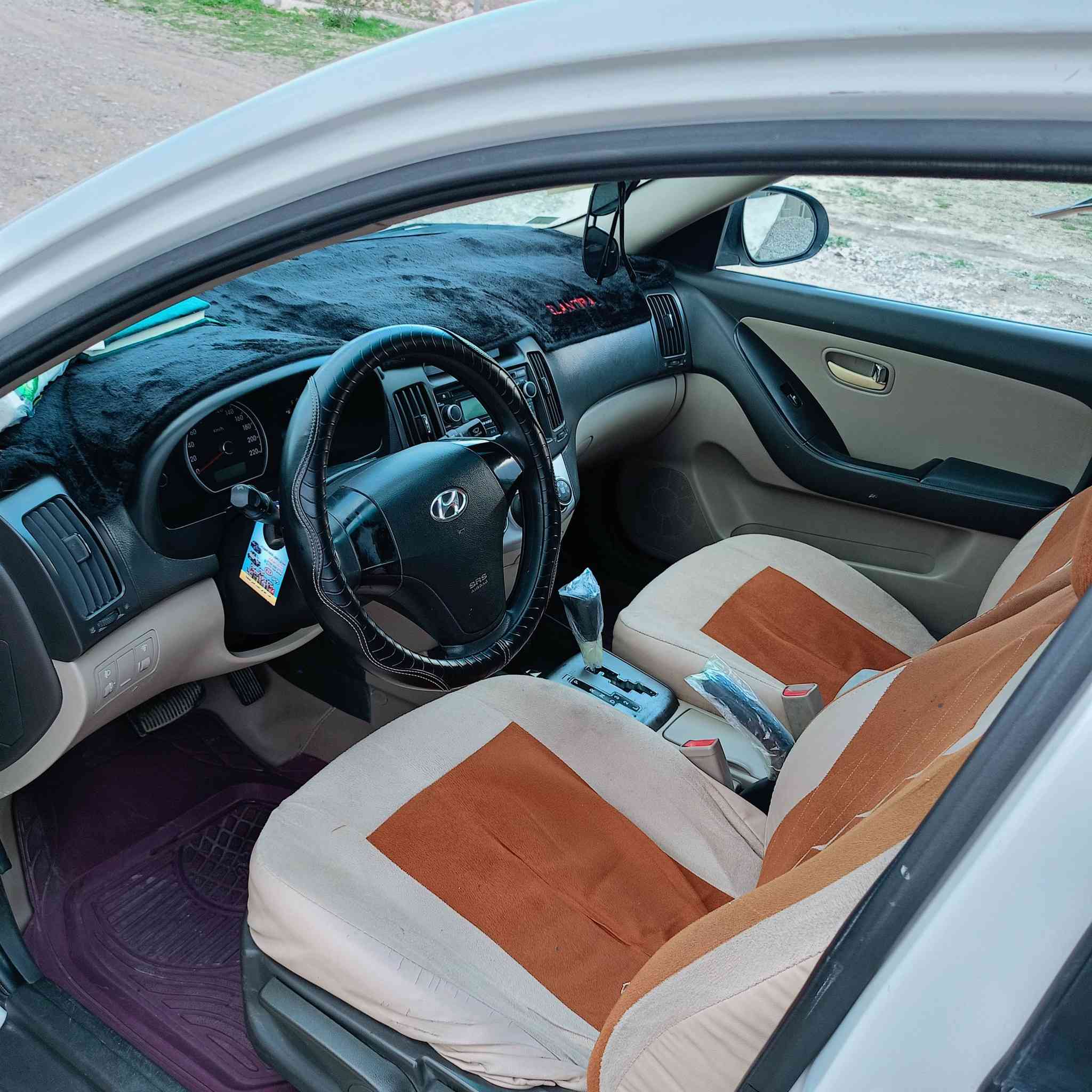 للبيع النتره 2011(المقدس)رقم اربيل جديد سنويه جديده هزه جديده بيه صبغ3قطع مواصفات كير تماتيك اشاير بل امري يده بيضه ويل كب اربعه دسك اريل محرك 16دكشن عالي لاستفسار على الرقم ***********//***********
