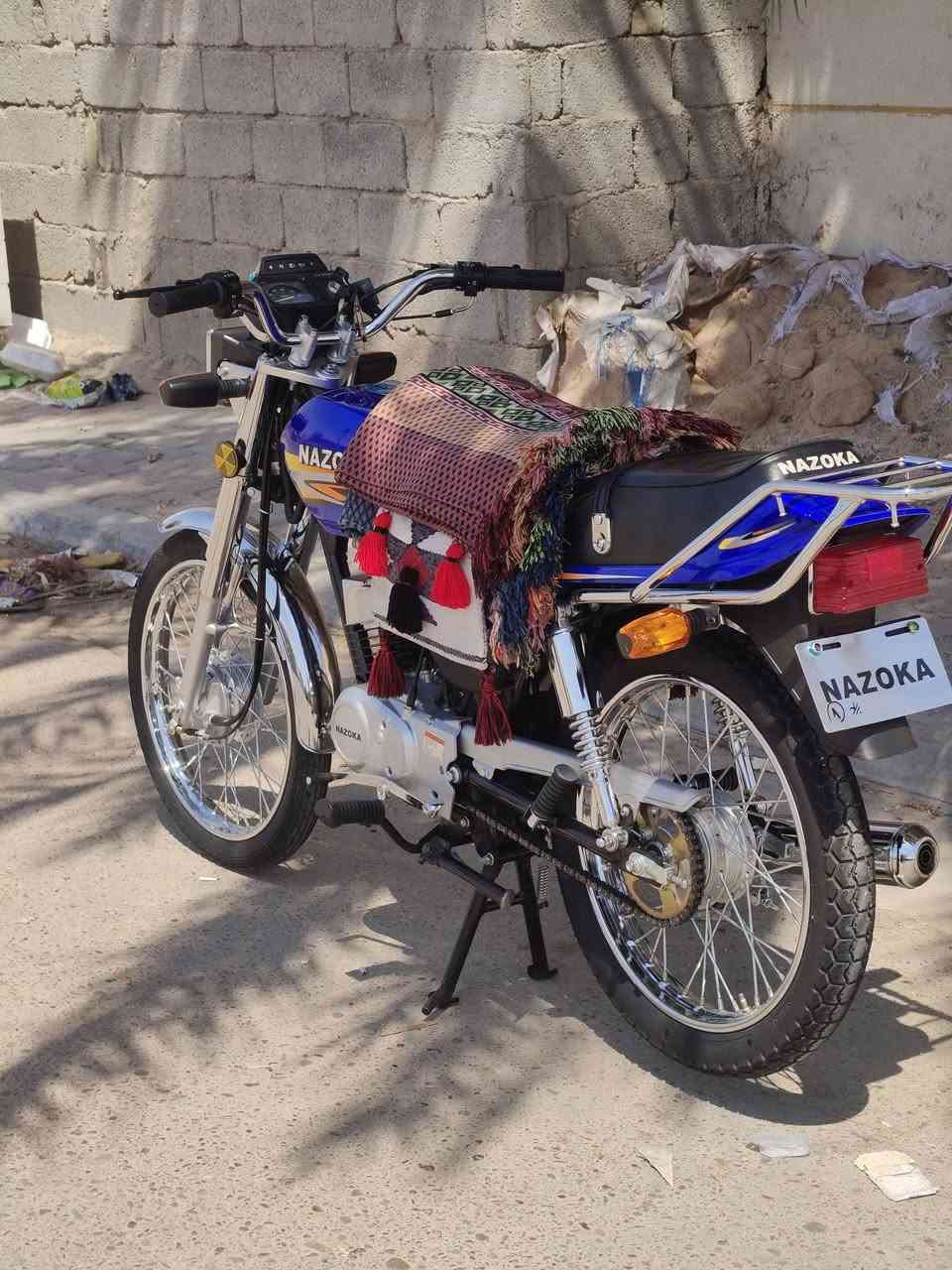 سلام عليكم نازؤكي لؤن ازرك مديل 26 كفاله عامه من كلشي أوراق سكنر وصل معرض بسمي صالهه 20 من طالعه مكاني كربلاء حي عامل السعر 900 بيهه مجال قليل اتصل بيك خير دلل ميعجه سعر يطلع كبل ***********
