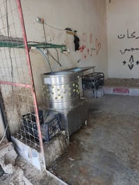 محل دجاج كامل للبيع الشراي يتصل السعر500   ‏‪07780157238‬‏