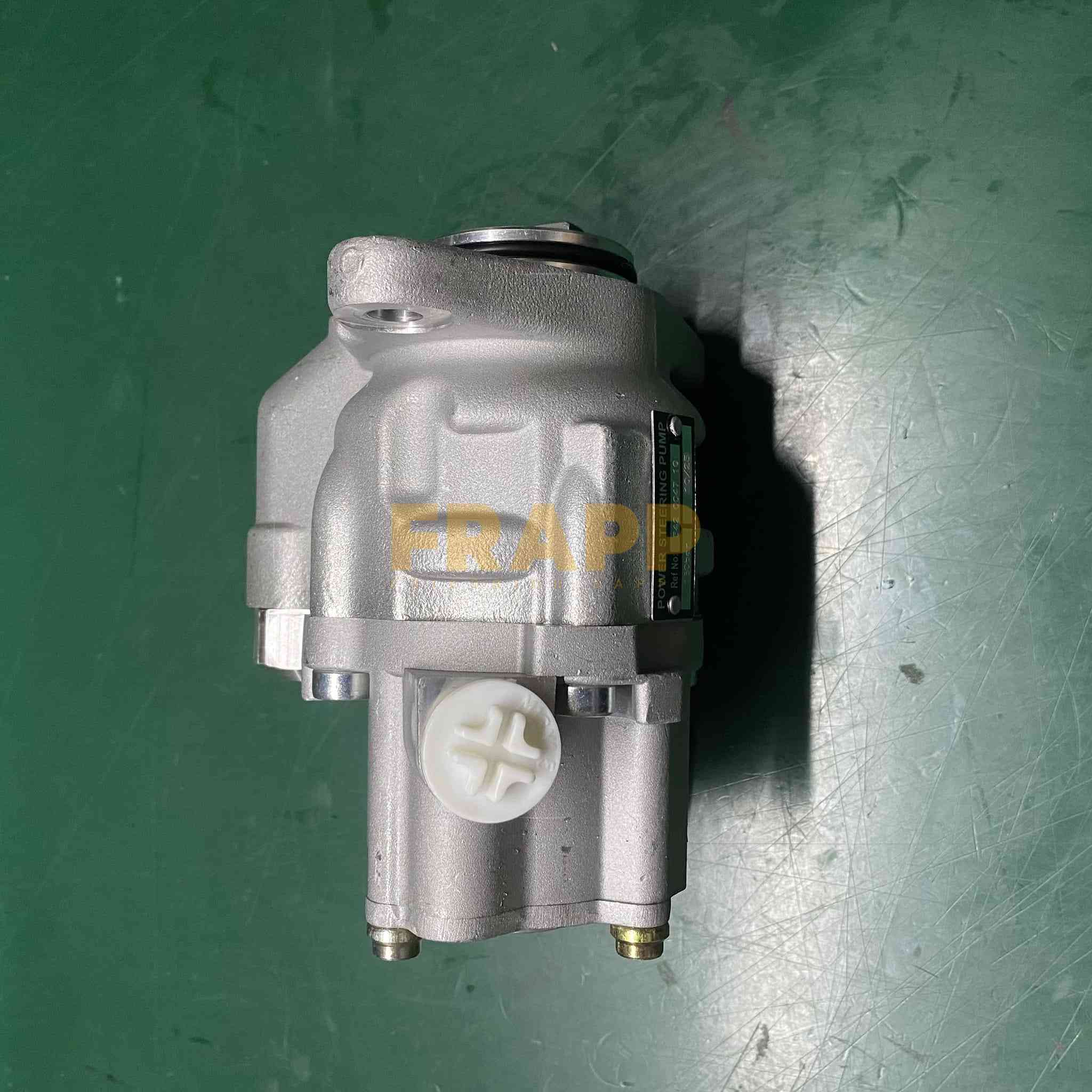 HELLO BOSS!🧡💛💚💙💜
Good day!👋🏻👋🏻👋🏻
This is our Power steering pump.
OE No:542004710.
Cross No.:0014603080 0014605180 0024600780 0024600880 0024603980 0034601980.
Suitable FOR Mercedes-Benz Actros Struck.
🎈✨🎈✨🎈✨🎈✨🎈✨
More details please contact SHINIE.
Whatsapp/Wechat:+8618818802144.
