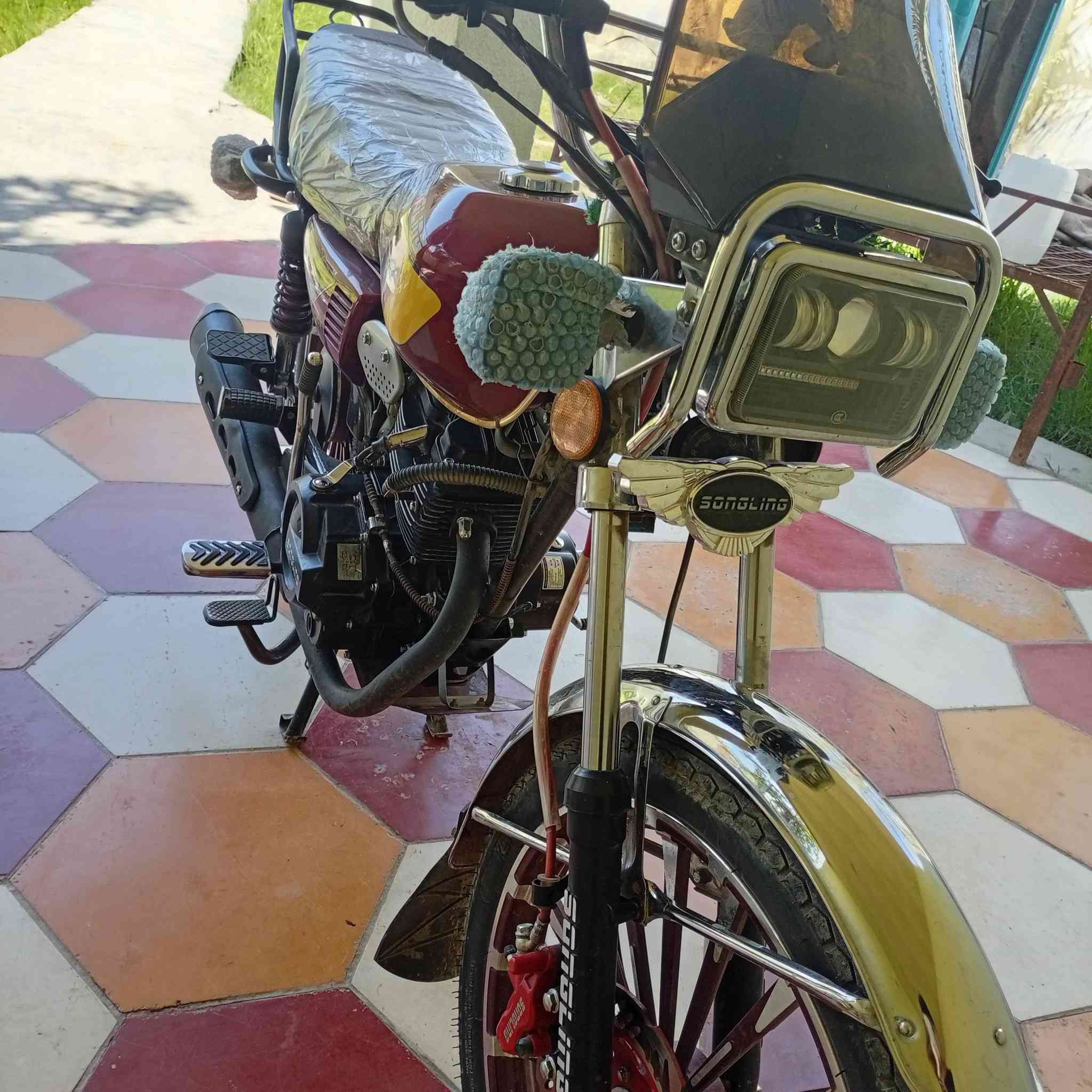 سلام عليكم دراجه سيفان 2026 محرك 200cc  سعر 950وبيه مجال


**إذا كنت صاحب هذا الإعلان وتريد حذفه لأي سبب، رجاءا أرسل رسالة إلى الدعم الفني**