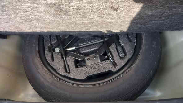 السلام عليكم ✨
👇🚗🔥
🌟🚗✨ إعــــــلان بيــــــع سيــــــارة ✨🚗🌟
━━━━━━━━━━━━━━━━━━━
🚙 النوع: كيا سول • وارد أمريكا
📆 الموديل: 2016
⛽ الوقود: بنزين
⚙️ القير: أوتوماتيك
🎖️ الحالة: ممتازة جدّاً
📍 الموقع: بغداد – الرصافة
━━━━━━━━━━━━━━━━━━━
🔥 مــمــيــزات السيارة:
✔️ محرك ناعم 💯حجم ٢٠٠٠
✔️ استعمال نظيف جداً ✨
✔️ جاهزة للاستخدام بدون أي صرف
✔️ داخلية مرتبة ونظيفة
✔️ وارد أمريكا 🇺🇸
━━━━━━━━━━━━━━━━━━━
💵 السعر المطلوب: ١٢٥ ورقة
📞 للتواصل: ***********
━━━━━━━━━━━━━━━━━━━
🌟 السيارة تستحق المشاهدة… البيع للجاد فقط 🌟 بأسمي
