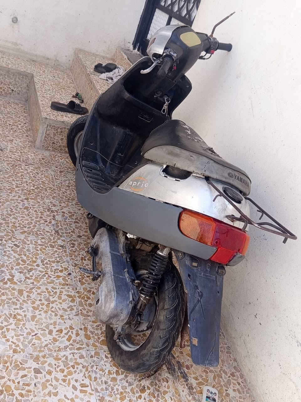 مأطور للبيع دبل سكليتر حديث شاصي شرط بس يعوزو وايرمنيه عندر واحد يشتغل سعر 250بي مجال ***********
