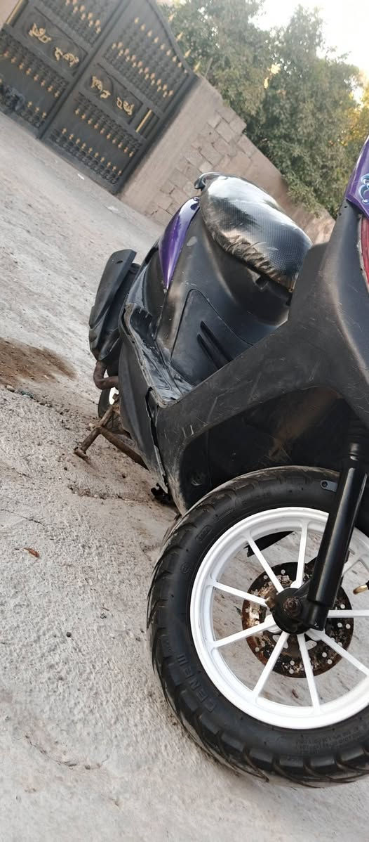 سلام عليكم ماكس عدله للبيع بوشه 55 كلجات رياضي شلوعه ومعدل سوادات كامله ناقصه بس باتري دراجه ما
(لا تكسر بحلال العالم خلي الله بين عيونك). 

 تصرف عليه بس على كد الباتري السعر 600 وبيه مجال حك جيه مكان قضاء المدائن الجعاره للستفسار ***********

سلام عليكم ماكس عدله للبيع بوشه 55 كلجات رياضي شلوعه ومعدل سوادات كامله ناقصه بس باتري دراجه ما
