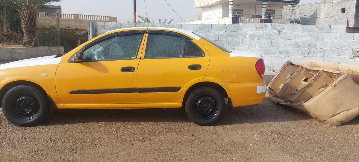 السلام عليكم للبيع سني 2011 الشركه العامه رقم بغداد تحويل مباشر بيهه صبغ جاملغ وشبرين بين الباب والجاملغ الثاني جاهزه السياره سعرها ٨٥ وبيهه مجال لشراي ‭٠٧٨١ ٨٠٧ ٩٥٥٤‬
