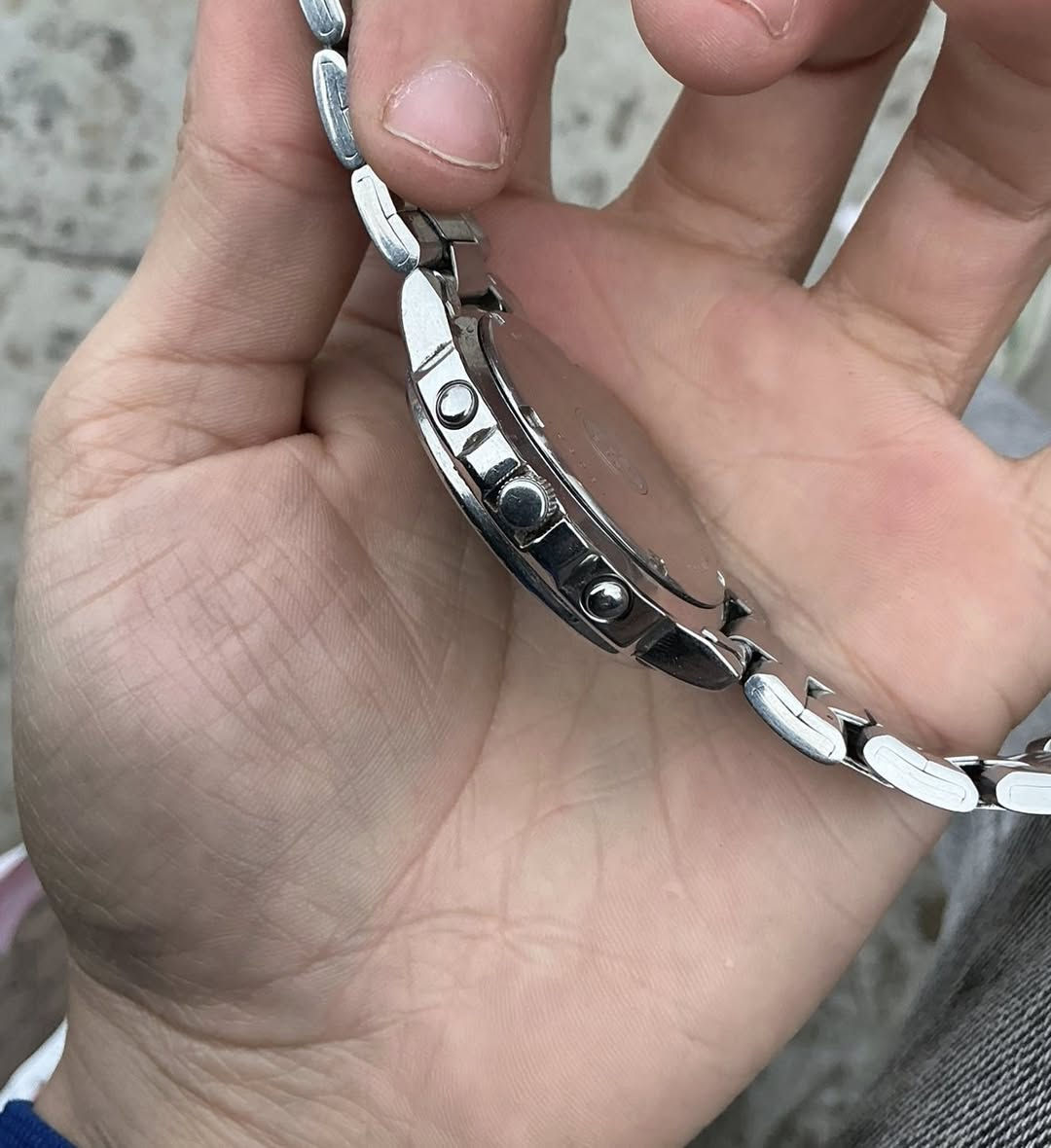 السلام عليكم ساعة سايكو كرونوغراف
ياباني اصلي قديم
نظافة ممتازة بلادية
لامينوس فسفور
قطر 41
نافذة للتاريخ
سناتر ستوب واتش
120 الف


**إذا كنت صاحب هذا الإعلان وتريد حذفه لأي سبب، رجاءا أرسل رسالة إلى الدعم الفني**