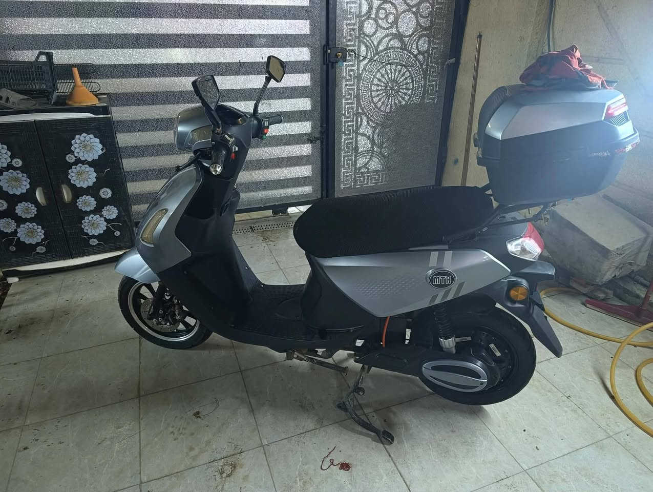 السلام عليكم دراجة شحن نوعMTRدراجة راقية من مؤيد طيارة بطاريات متوصطة والدراجة نضيفة وبعدهة وكالة السعر600 وبيهة مجال واليريدهة ما نختلف اني ويا 
رقمي *********** مكاني بغداد حي الجهاد ورقمي بي واتساب
