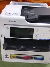للبيع طابعة إبسون C800 نضفه 95% الاستفسار اتصل 07710891601