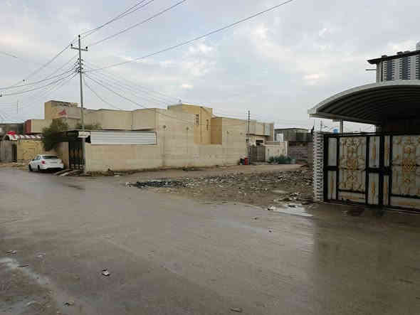 ***********
السلام عليكم على بركه الله للبيع قطعة ارض طابو زراعي عراقي صرف سند 25 وكالة من المحكمه باسم المشتري ونسخه من الطابو المساحه 200 متر واجهة 10 متر ونزال 20 متر شارع 10 متر منطقة سكنية هادئ تتوفر كافه الخدمات ماء كهرباء مجاري تبليط انترنيت ضوئي مدارس حكومية اهلية سوك قريب مستوصف القطعه موقعه جيد ركن على تبليط مباشر تبعد عن سايدين الفوك 300 متر العنوان ابي الخصيب حمدان المعاريف طريق سيد حامد قريب مدينة الاندلس السكنية السعر 43 مليون وبيهة مجال للاستفسار ***********
