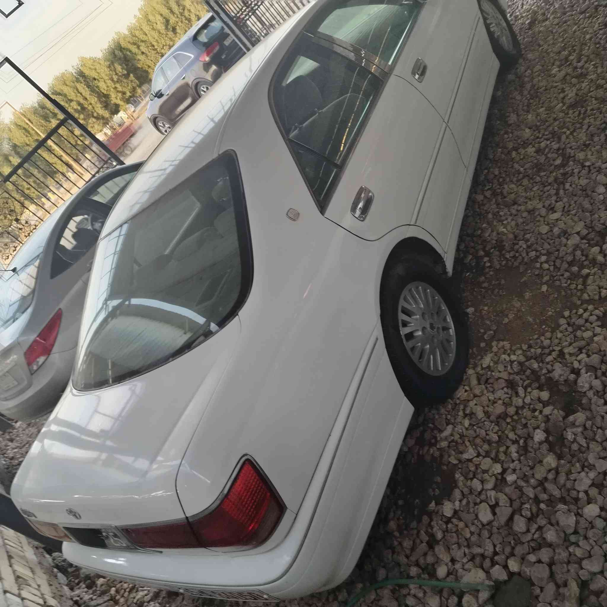 السلام عليكم ملكه مكفوله من كل عبيب شرعي السياره رقم انبار تحويل ثاني يوم بسم راعيهه السياره مكفوله من كل عيب بس صبغ بيهه  كير محرك حداديه تخم تاير كله جديد الستفسار عله هاذه الرقم ***********
