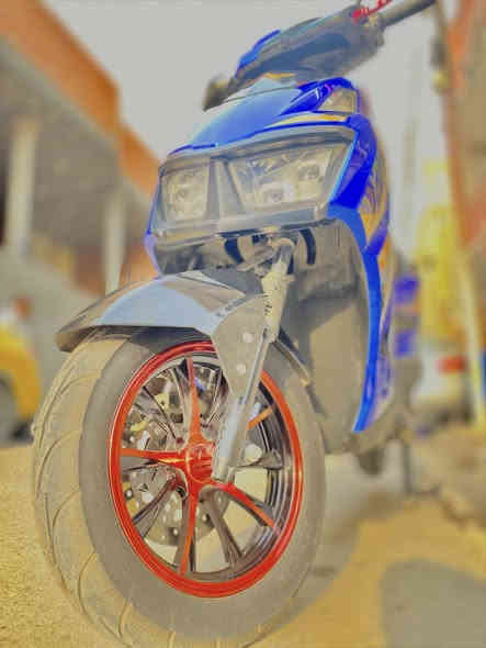 دراجه شحن نوع ماتركس !! 
(للبيع ) ـ
كلشي ما بيه 🙏🏽
جديده 🔥
أي نقص ما بيه 🔥🫴🏾
شلعه فول ✈️🔥
بطاريات جدد 
ملف 2000 ✈️🫣
بيه بلوتوث 👂🏻🗣️
لايتات زنون 🫣🔥
3 سرع ✈️🫴🏾
سرعه 90 -حقيقي 70 ✈️
شاشه ايباد
بصمه 2
سويج 2
ستاند خلفي 🔥🫴🏾
ستاند جانبي 🔥🫴🏾
بطاريات نوع الكبار 🔥
تاير حجم 12 🔥🫣

الدراجه ما بيه نقص 🔥⚡️
كهربائيات كله شغاله ⚡️
نضافه 100/100 🔥
ماشيه قليل —
ما بيه شخوط 🔥🔥
سعر 700 وبيه مجال 
مكان بغداد الشعب 📍
رقم الهاتف 👇🏽
***********
