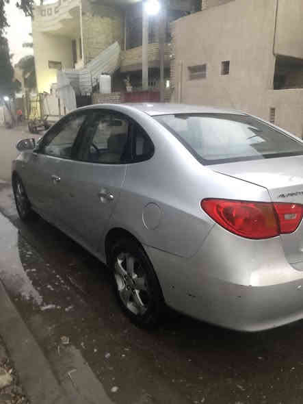 سلام عليكم افانتي خليجي موديل 9مكفول من حادث سيارة علا وضع شركه محرك 1600مكفول هو كير صدر امامي خلفي جديد تريك زيرو شرط رقم انبار مشروع وطني سعر 90وبيها مجال شي قليل حك جيه لعنوان بغداد حي لاعلام خلف جامع علي سجاد غير متواجد عل نت اتصل واني بخدمتكم *********** اخوان سياره بيها جراد شوفت عينك
