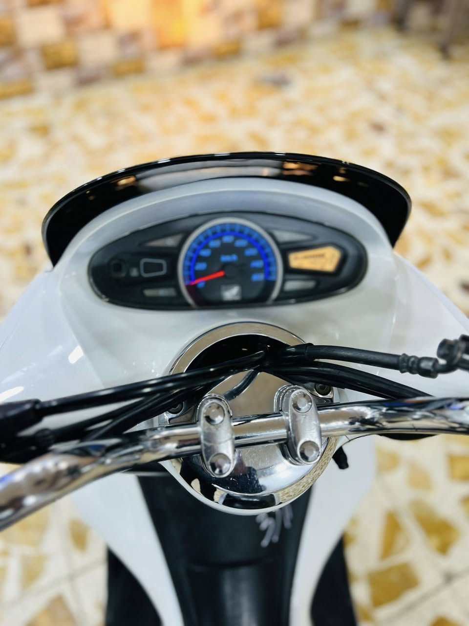 السلام عليكم للبيع دراجه pcxجيل الاول دراجة مال رمبه مديل18 ماخذها رمبه الدراجه على  ايدي حجم مكينه 150ياباني الاصلي دراجه جديده مال جناي على  ايدي
ياباني الاصلي دراجه كامله أستان كهربائي حساس ازدحام ٢حرف Aدراجه جديده الدراجه مكينه لوك شلعه معدل خير من اللّٰه دراجه تكول جديده بمعنئ الكلمه واحلا من الصور  دراجة مكينه مكفوله اي نقص مابيه
 السعر.مليون و350   و مجال قليل 
اي استفسار *********** بغداد الكراخ
