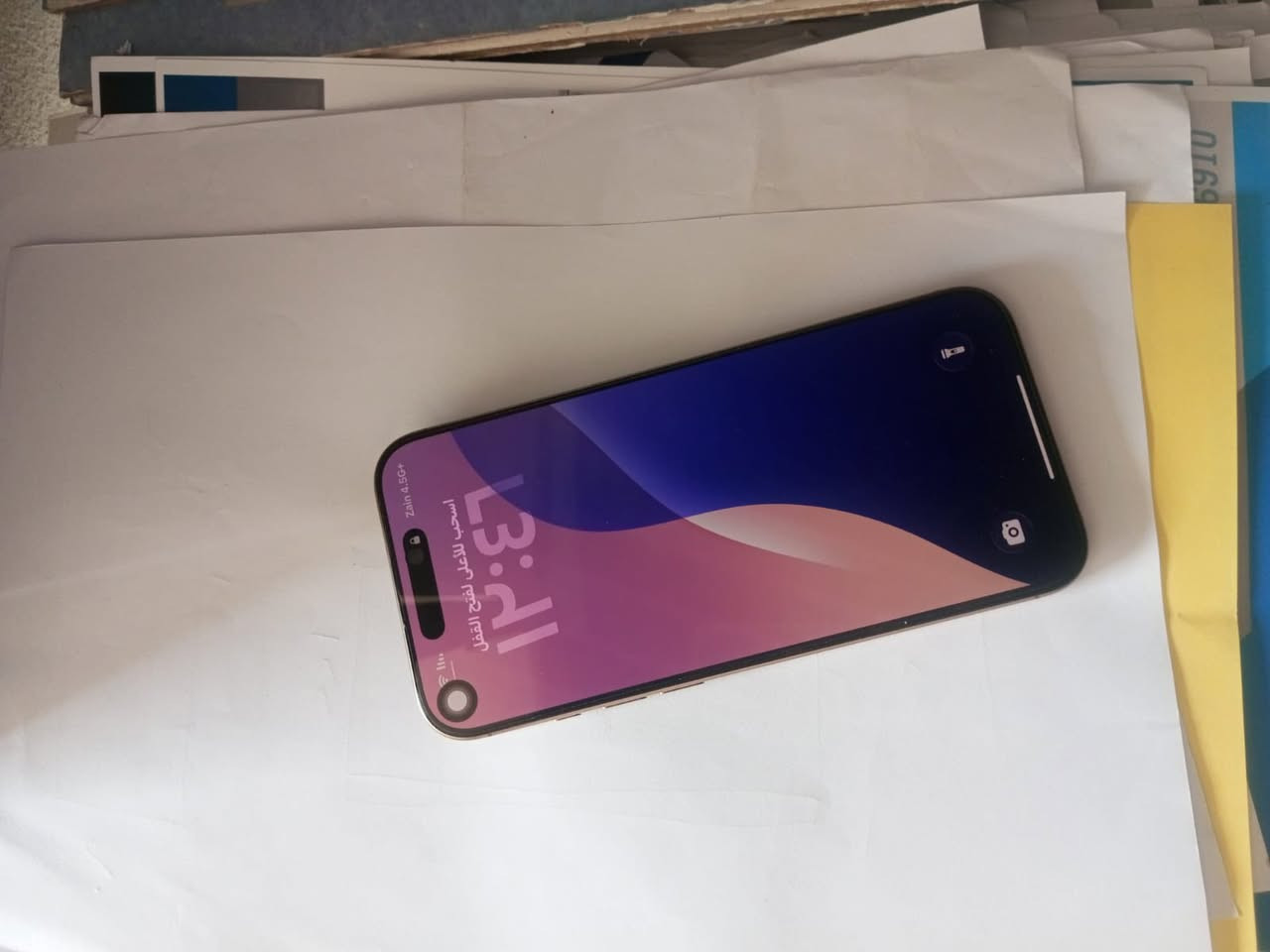 السلام عليكم أيفون ١٦برو ماكس  جديد شهر مستعمل فقط بطاريه ١٠٠   شخط مابي ً ١٦٠٠الف ً ***********
