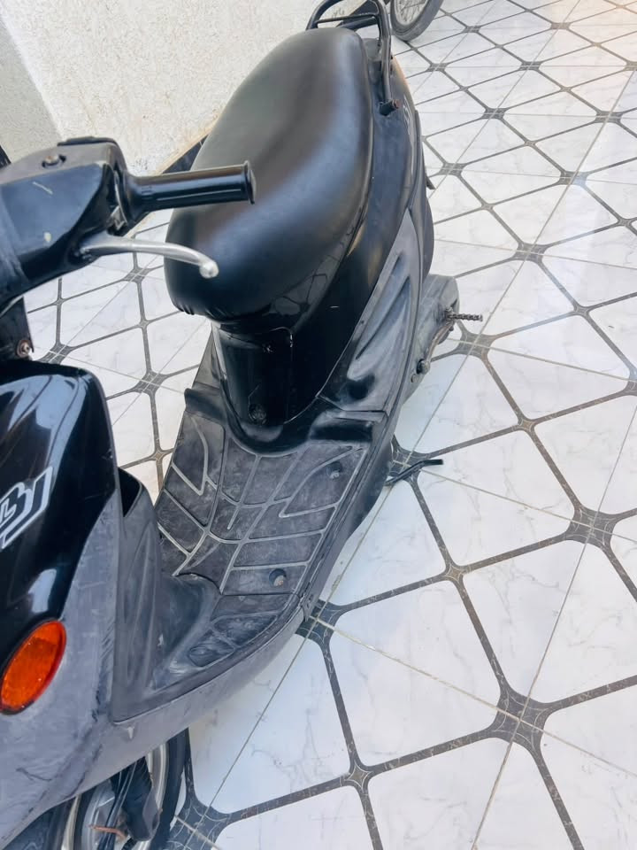 350 وبيها مجال مستعجل
مفتوحه كهربائيات شغاله
***********
