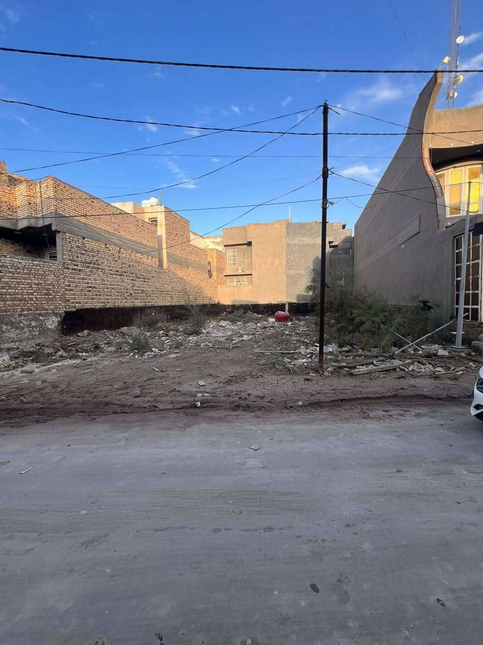 اللهم صل على محمد وال محمد
🛑 #للبيع قطعة ارض موقع حلو 

🛑 تقع في ام الخيل الرابعة قريبه جدا من الشارع الحولي

🛑 مساحتها 300 متر واجهه 15 متر

🛑 للاستفسار الاتصال على 

مهندس امير الصافي 
***********
