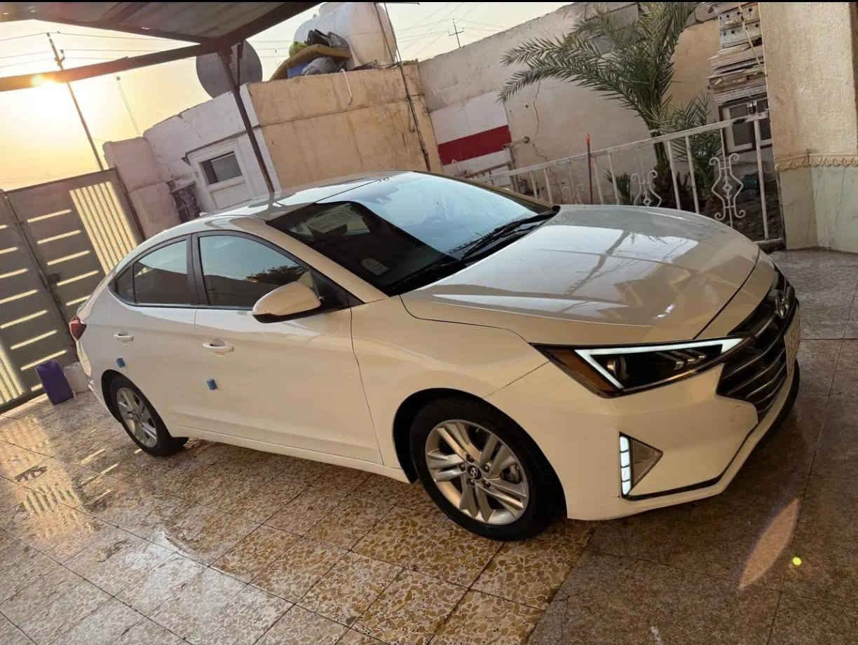 النترا 2019 وارد امریکی حادثه بس بنید بدون دواخل رقم بغداد معوقین تخلص بعد 20يوم  مکینه 2000 دوش کیر atm نص فول کامرا
ورادار لد امامی زنون حداديه جديده ماشيه 150mi جاهزه السيارةة
مابیه ای نقص.
عدنا وكاله عامة مطلقه 
مكان السياره ناصريه مركز 
السعر 135 وبيها مجال للشراي 
 *********** اتصال وواتساب موجود
