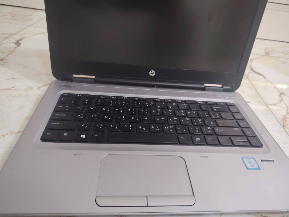 💻 حاسوب HP للبيع

🔹 المعالج: Intel Core i5-6300U بسرعة 2.40GHz
🔹 الذاكرة: 8GB RAM
🔹 التخزين: SSD Samsung 860 EVO سعة 250GB (المتاح 233GB)
🔹 كرت الشاشة: Intel HD Graphics 520
🔹 نظام 64-bit

الجهاز مناسب للدراسة، والأعمال المكتبية، والتصفح، وبرامج الأوفيس والتعليم الإلكتروني.

💰 السعر: 175,000 دينار عراقي بيه مجال قليل حك الجيه 

📞 للتواصل: *********** عمارة, ميسان
