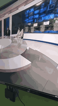 السلام عليكم شاشه بلازمه للبيع 42 نوع شونك مستعمله وشغاله وعلى فحص سعرها 120 الف وبيها مجال قليل عنوان بغداد الرصافه قرب فلكة 83 هاتف ***********
