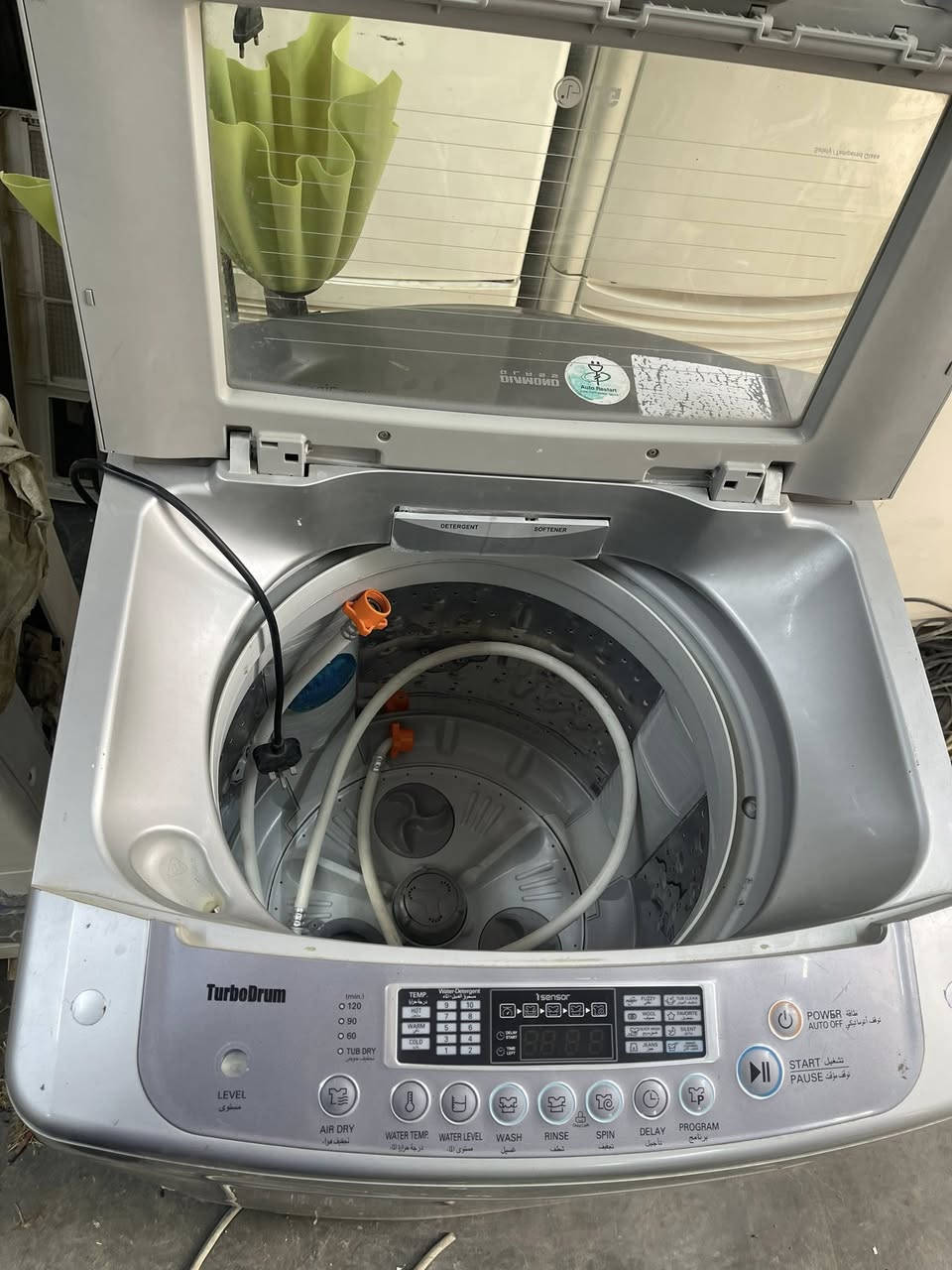 سلام عليكم غساله اوتماتيك ١٦ كيلو شغاله ١٠٠٪؜ ماركت #LG كامله مع الصوندات
للاستفسار :***********
