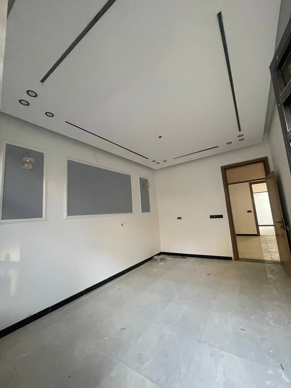 🏡✨ عروض مكتب الطائي العقارية ✨🏡
🔹 دار للبيع – فرصة مميزة 🔹
📍 الموقع: الدورة – مدخل البعيثة�🏘 المجمع: مجمع العدل (الأول)
📐 المساحة: 100 متر�📏 الواجهة: 6.25 متر�📏 النزال: 16 متر�🏢 الطابق: طابق واحد
✨ المواصفات:�▪️ دار زيرو (غير مسكون)�▪️ بناء حديث�▪️ موقع مميز وقريب من الخدمات�▪️ تنازل شركة�▪️ طابو زراعي – سند 25
💰 السعر: مناسب (قابل للتفاوض)
📞 للاستفسار والحجز:�***********
🔸 مكتب الطائي – ثقة وخبرة في العقار 🔸
