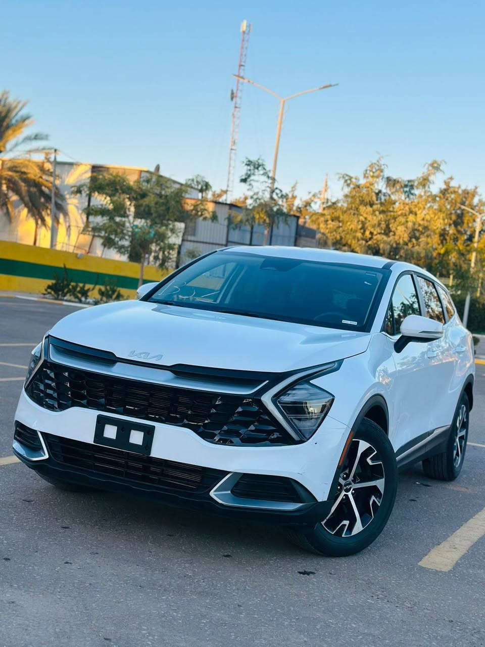 السلام عليكم سبورتج امريكي موديل 25 ماشيه 5 الف فول موصفات عده الفتحه الون ابيض بدون ارباك كفاله من تبديل والصبغ فقط تكحيل وبارد بدون رقم العنوان بابل الاتصال ***********
***********السعر 205
