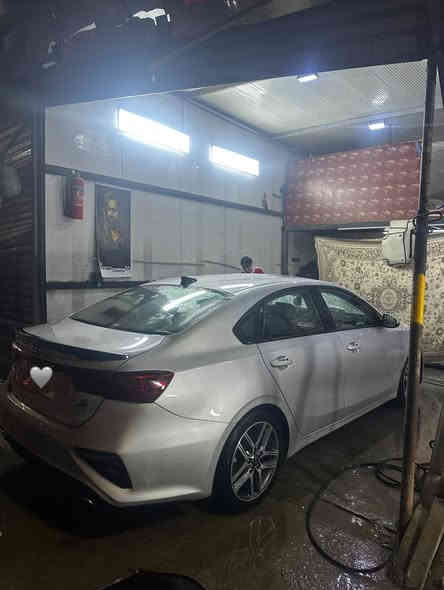 سلام عليكم للبيع فقط 
صور السياره وصور المزاد وصور الفحص وفديو للسياره كلهن بلمنشور 
فول مواصفات عدا البصمه
كيا فورتي 2019 فئة S
حادث السياره بارد فقط بدون اي تبديل او صبغ
كير مكينه صدر كلهن تمام ومابيهن اي شكال
🔹جميع الايرباكات سليمه
🔹مكينة 2000cc
🔹كير AT
🔹ممشئ سياره 73الف ميل حقيقي
🔹بك لايت لد 
🔹المازدات الاماميه الاصليه فراشه ابو فسفوره
🔹تخم تايرات جديد/ويل 17نجمه
🔹كشنات جلد عمل
🔹رادار ومانع تصادم 
🔹تبريد منفصل مناخين بيانو
🔹فتحت سقف سلايد
🔹حساسات خلفيه +بلوجكتر لد
🔹قطع السوادات لامعه بلاديه 
🔸جامه الاماميه بيها فطر +جيك انجن بسب حجر البيئه واحد نقص +مازده اليمن تحتاج جلي
متواجد علئ ماسنجر 
وايضا واتساب فقط رسائل علئ هذا رقم
***********
بغداد /حي الجهاد
