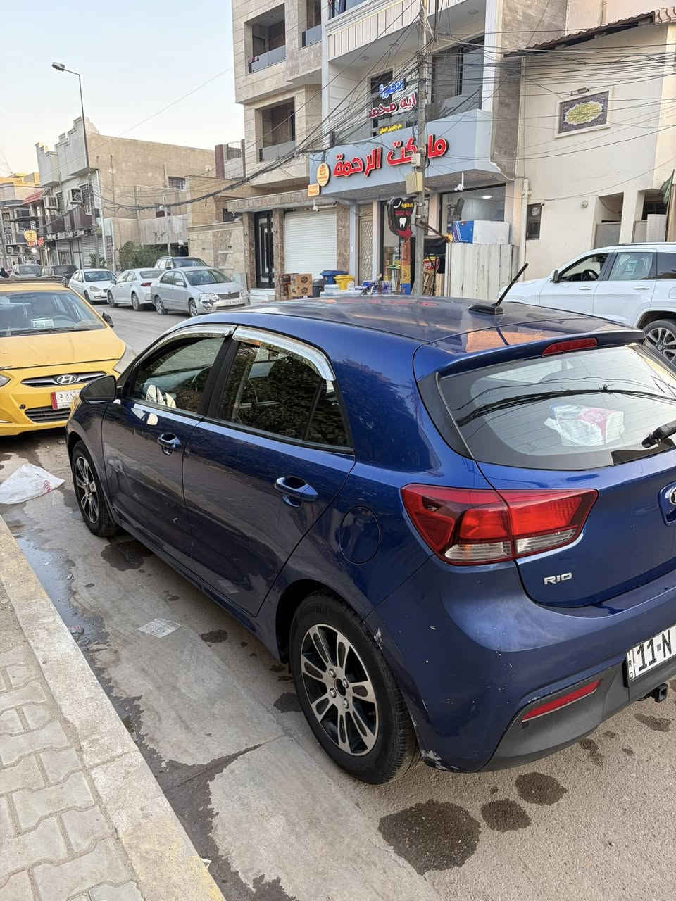 للبيع كيا ريو موديل 2018
وارد امريكي 

حادثهة تخريب بدون ضربة حرق مواصل للعقل ابد

حادثهة شي بسيط

السيارة خير من الله اي نقص مابيهة فقط جاردة 

مكينة 1600GDi مداريهة زيوت كلة من الحسام

مواصفات السيارة 

تحكم ستيرن 

نظام سبورت

تدفئة ستيرن 

تدفئة كشنات

كاميرا

مانع انزلاق

كروس سرعة 

السيارة بأسمي تحويل ثاني يوم سنوية 2031 

السعر 90 وبي مجال للاستفسار ع 

***********

مكان السياره بغداد
