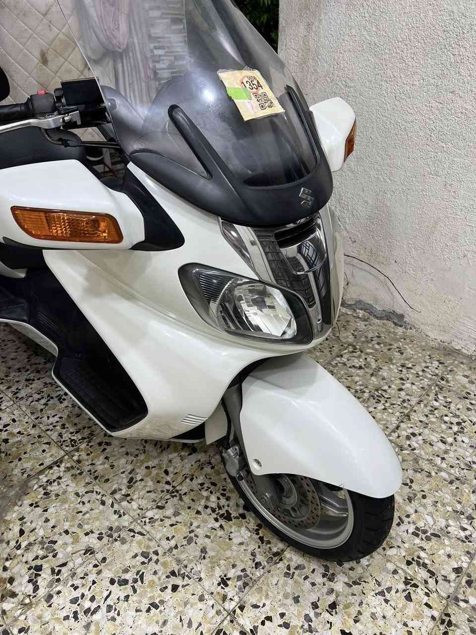 سلام عليكم سكاي ولف محرك ٦٥٠  دراجه جديده مكفوله حاويه شخط واحد مابيه كتلوك الشركه ولعده وياه العنوان كربلاء ماشيه ١٨ الشراي يتصل ***********
