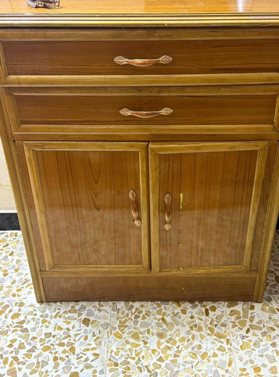 غرفه نظيفه رايدها مليون و600  وبيه مجال صار سنه مشتريها ونظافه مثل مشوفها  بصورة


**إذا كنت صاحب هذا الإعلان وتريد حذفه لأي سبب، رجاءا أرسل رسالة إلى الدعم الفني**