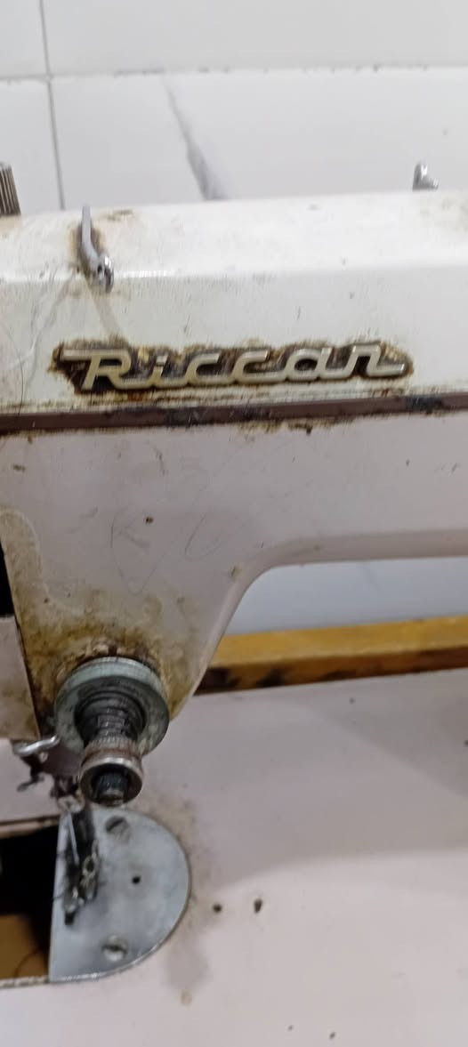 السلام عليكم مكينة خياطة السعر 100 اوبيهة مجال البصرة دور الشرطة ***********
