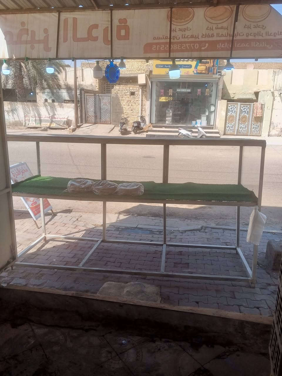 السلام عليكم
مخبز للبيع ناقصه بس دباب غاز مخبز جديد هسه امفتح الاستفسار علا الرقم واتساب او اتصل(***********)

