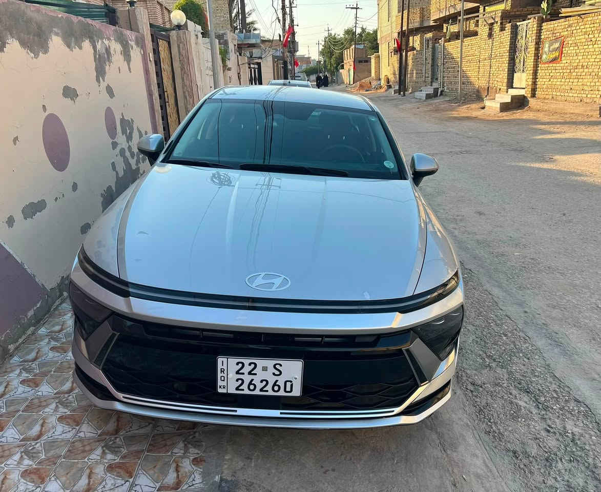 سوناتا موديل 25 SEL
دوخل جديد كلين السياره عدا تكحيل صغير بيه مواصفات حلوه ماشية 14 الف مشي امريكا مامشيه بالعراق صور الحادث دخل المنشور

***********
***********
