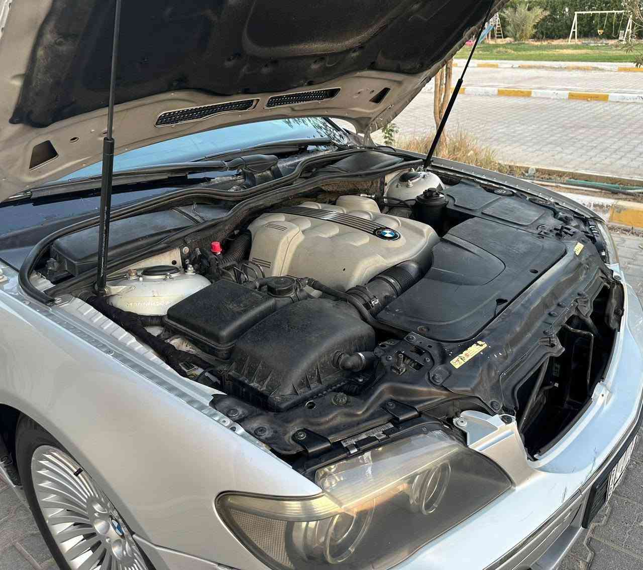 BMW 745 موديل 2003 محدث 2008
سياره فول موصفات من عدا الفتحه
نقص السياره فقط تبريد
قرار 48
حداديه قبل شهرين مبدلها
مكينه كير كفاله
لاصبغ ولا ظربه كفاله عامه
رقم كركوك
السعر 90 وبيها مجال
او مراوس مع الفرق
رقم مبايل ***********
واتساب او اتصال
