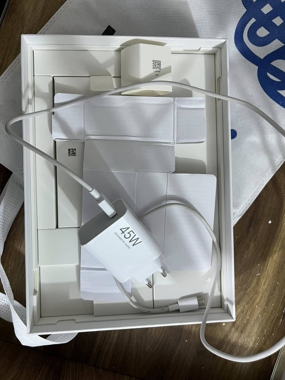 السلام عليكم شاومي باد 7  صار شهر من اشتريته ب 465 الف   مشحون 30 مره سبب البيع محتاج فلوسه قيم وأخذ


**إذا كنت صاحب هذا الإعلان وتريد حذفه لأي سبب، رجاءا أرسل رسالة إلى الدعم الفني**