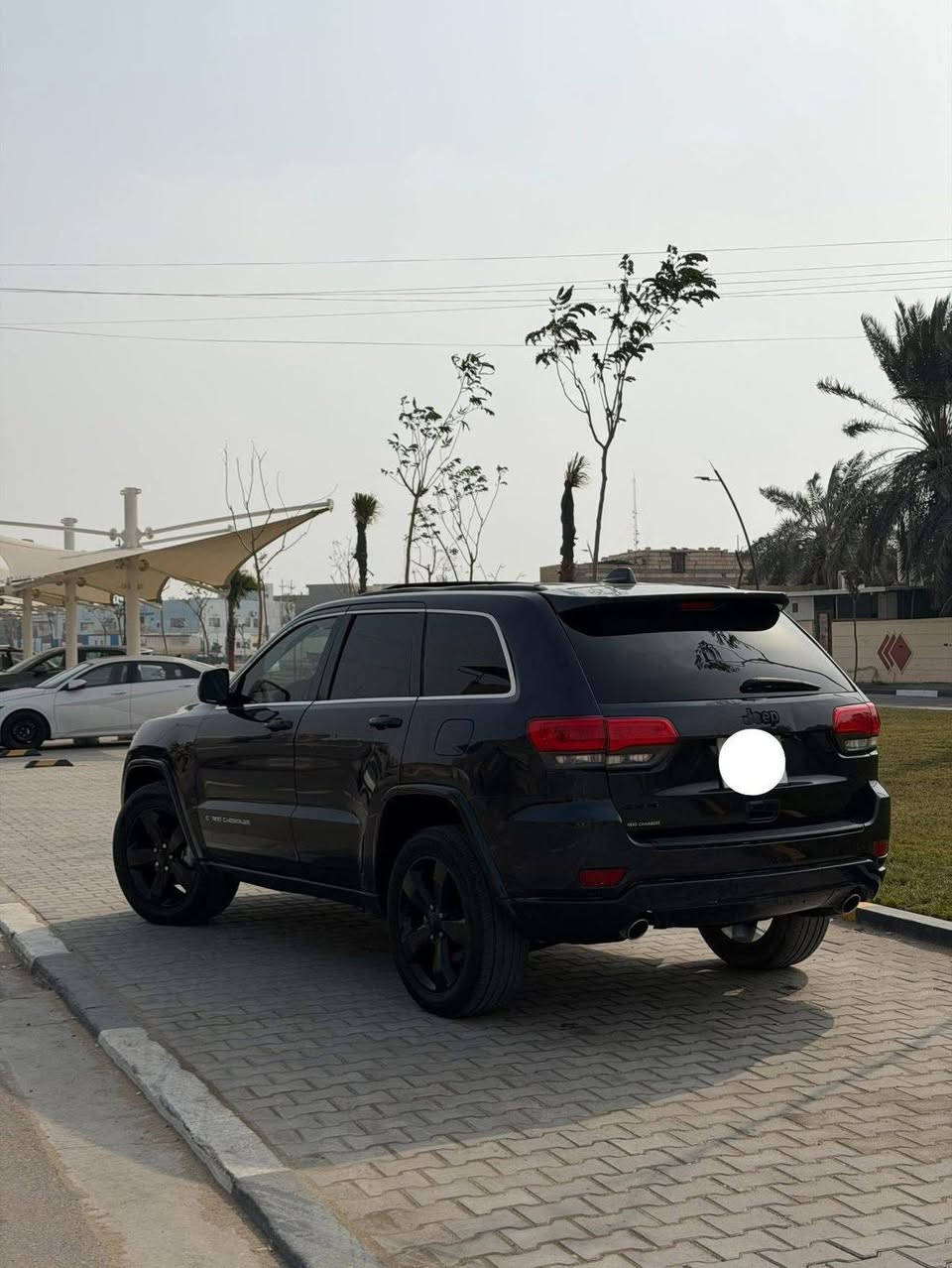 السلام عليكم
جيب شيروكي 

موديل 2016

ادوات ادوات 

متوم طبق الاصل وشرط الفحص 

وكاله المشتري 

سياره جديده جاهزه بدون اي نقص
بصمه 
كشنات جلد كهرباء 

شاشه كبيره 

كأمره خلفيه

فور و يل 

حساسات خلفيه 

العلوان البصرة 

للسعر 95 وبيها مجال 
الاستفسار ‏‪***********‬‏
