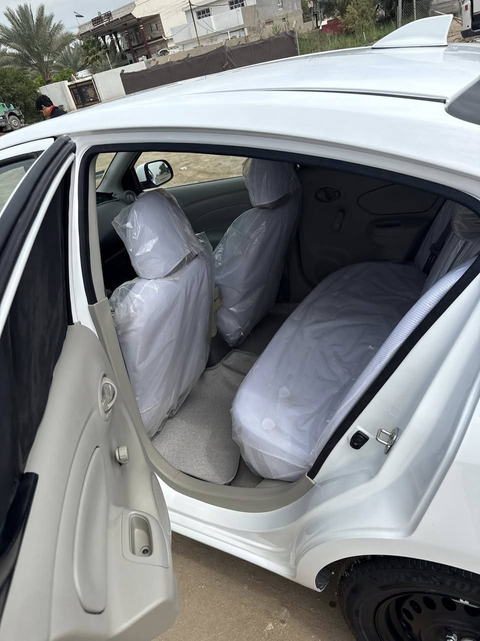 سلام عليكم ورحمة من رخصت لمدير) نيسان صني هندي ابو بليته زركه سياره جديده رقم ربيل ) لبيع لو ***********مراوس بجارجر حسب لقناعه وكون لفرق قليل مكاني بابل مرةز لمدينه  ) سياره مديل 25مكفوله من زلغ)
