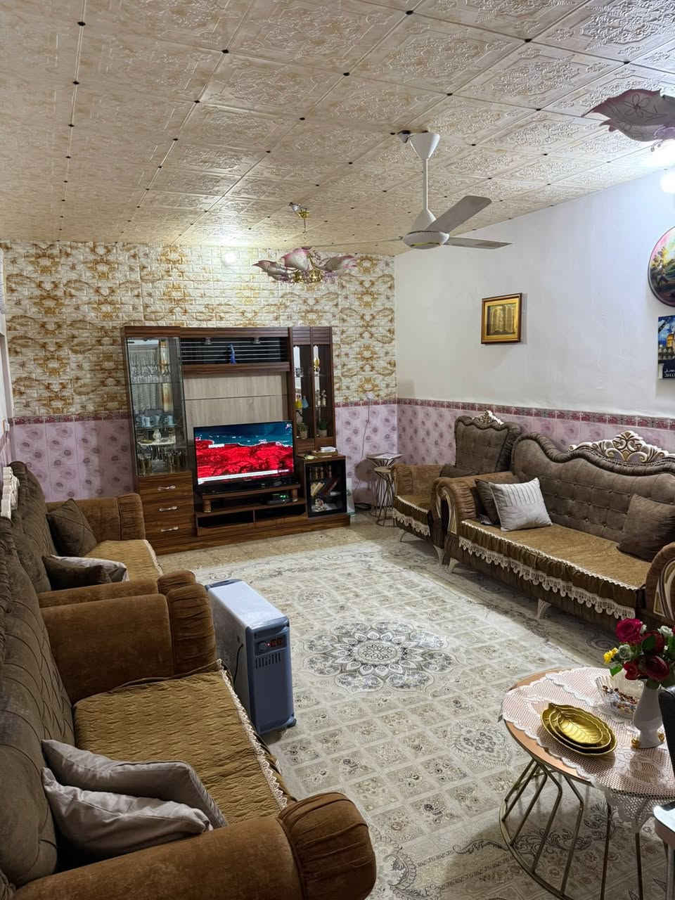 #دار سكن للبيع في الشهداء

قرب شارع المدارس

طابق واحد

المساحه 200 مترⓂ️

اي استفسار عن  الاسعار مراسله البيج او الاتصال 

مـــكـــتـــب
🏛️سمير الشريفي للعقار🏛️
#الـــعنوان🏗️
📍📍داموك مقابل مركز شرطه الشهداء📍📍

لـــلاســــتـــفـــســـار الاتـــصـــال عـــلـــى / 

***********سمير الشريفي📲

*********** واتساب
