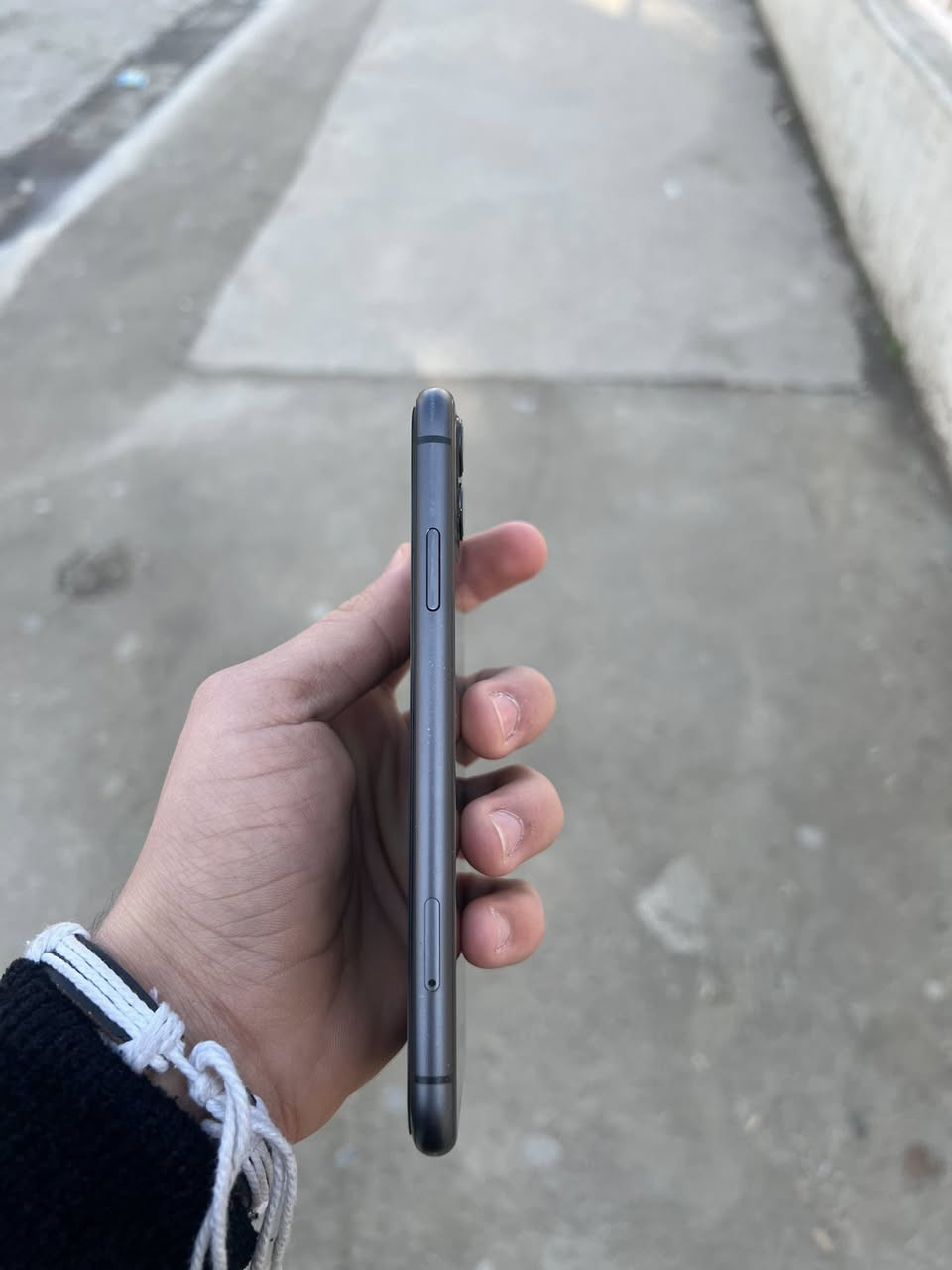 آيفون 11عادي
ذاكرة 64

بطارية73 

الجهاز بلادي نورمان 

ضد الماء 

السعر 230 وبي مجال بسيط 
خاص أو اتصال.
                                                                                             ***********
